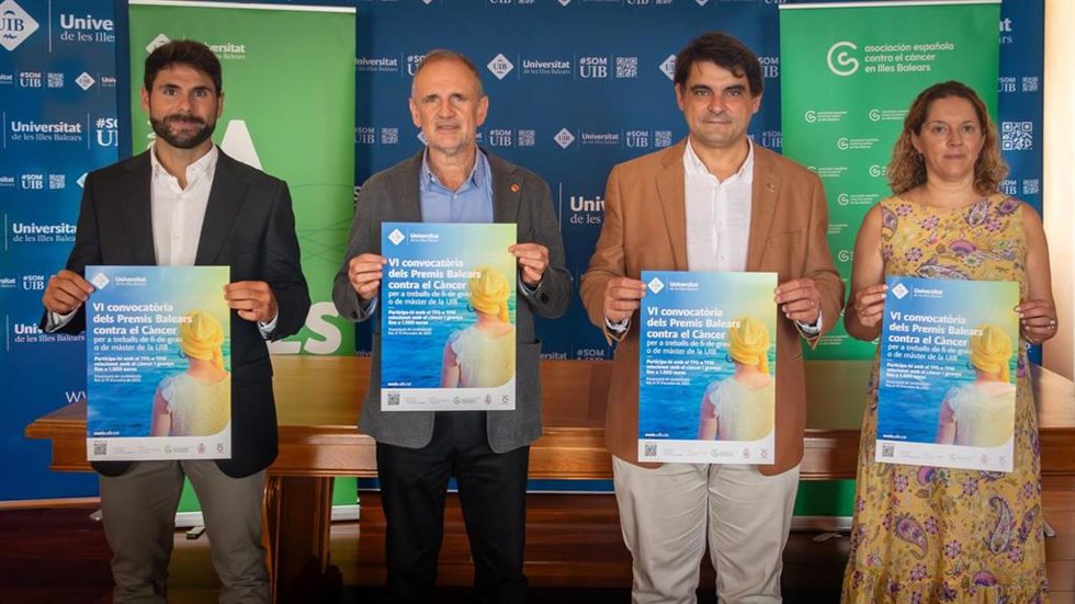 El Rector De La UIB, Jaume Carot, El Vicerrector De Campus, Adri Muntaner, El Presidente De La AECC En Baleares, José Reyes, Y La Gerente De La AECC En Baleares, Ana Belén Velasco, Han Presentado Este Miércoles  La Convocatoria.