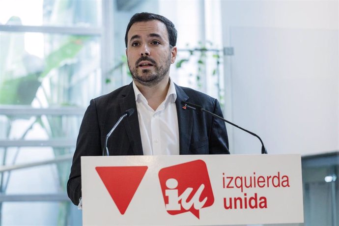 Archivo - El coordinador de Izquierda Unida (IU) y ministro de Consumo, Alberto Garzón, interviene durante la reunión de la Coordinadora Federal de su partido, en Espacio Ecooo, a 4 de junio de 2023, en Madrid (España). 