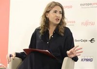 Raquel Sánchez asegura que la propuesta un precio mínimo europeo a los billetes de avión "debe ser analizada"