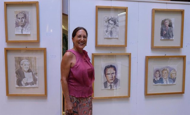 La artista Soledad Jiménez presenta su exposición 'Abogados de cine y...' en la sede del Icaib con motivo de la 'Nit de l'Art'.