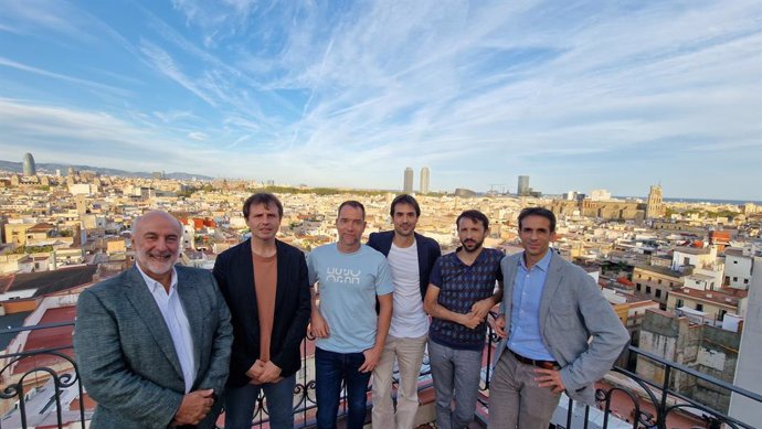 Foto de equipo de Nanobots.