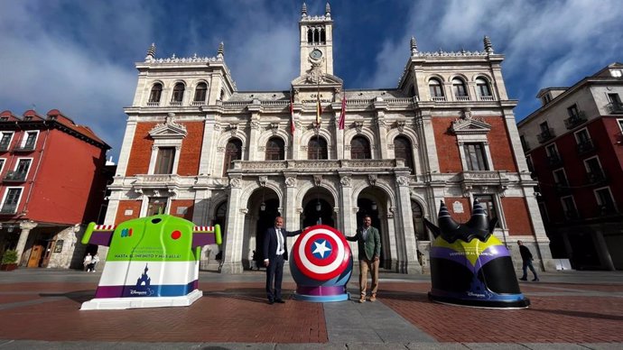 Algunos de los iglús tematizados por Disney que se podrán ver en las calles de Valladolid