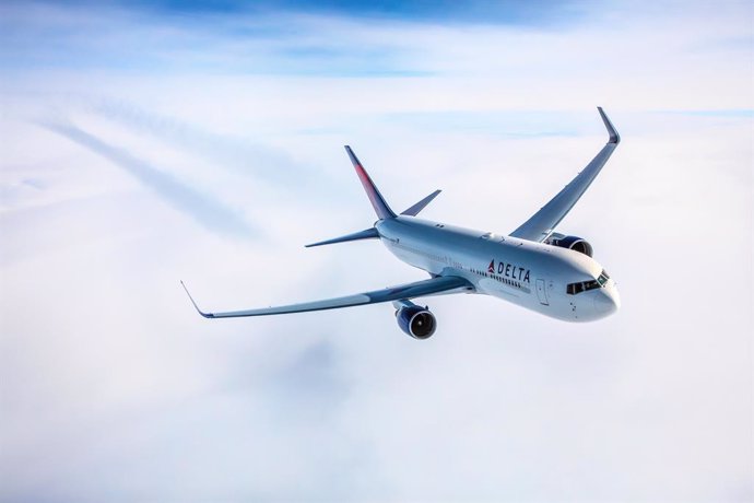 Archivo - Un Boeing 767-300 de Delta Air Lines