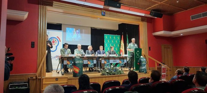 Presentación Oficial del VI Cross Solidario Virgen del Pilar de la Guardia Civil en Badajoz.