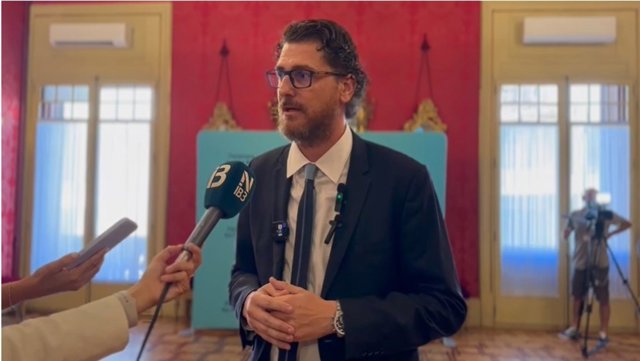 Los diputados del PP en el Parlament Sebastià Sagreras y  Margalida Durán.