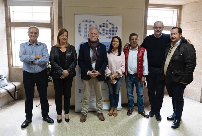 Representantes de asociaciones de comerciantes en cascos históricos piden al Gobierno que aplace la puesta en marcha de las zonas de bajas emisiones hasta 2035, hasta que se dejen de vender coches de combustión.