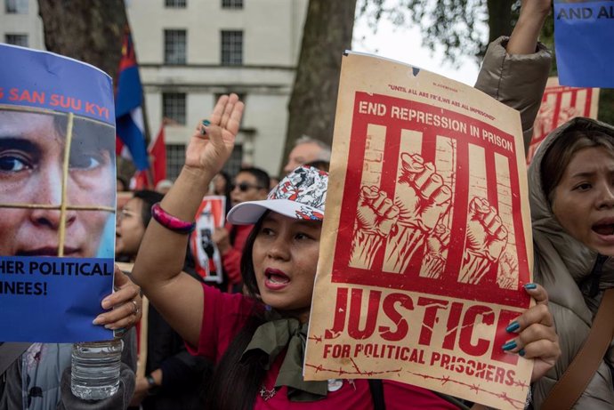 Archivo - Manifestación en Londres contra la junta militar golpista de Birmania.