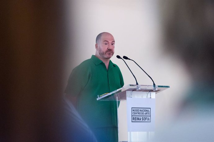 El nuevo director del Museo Reina Sofía, Manuel Segade, interviene durante la presentación del nuevo proyecto que marcará las líneas de trabajo del museo durante los próximos cinco años, a 22 de septiembre de 2023, en Madrid (España). Manuel Segade ha p