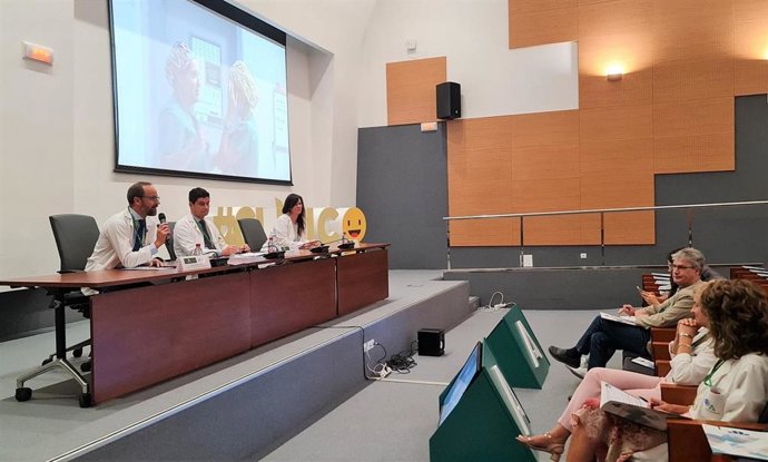 Sesión de las jornadas nacionales de localización de lesiones no palpables de mama con tecnología radar