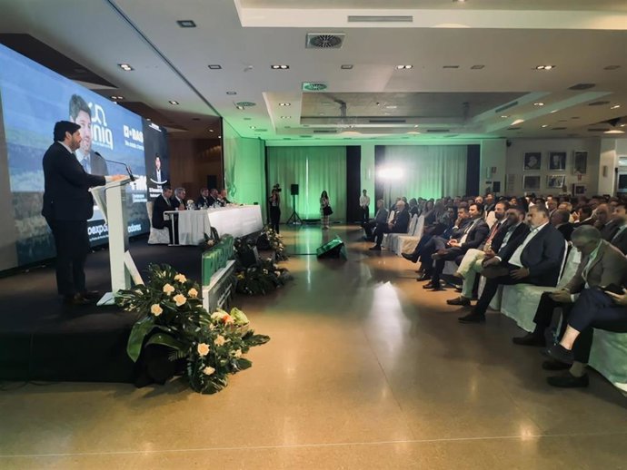 El presidente del Gobierno autonómico, Fernando López Miras, en la Asamblea General de Proexport