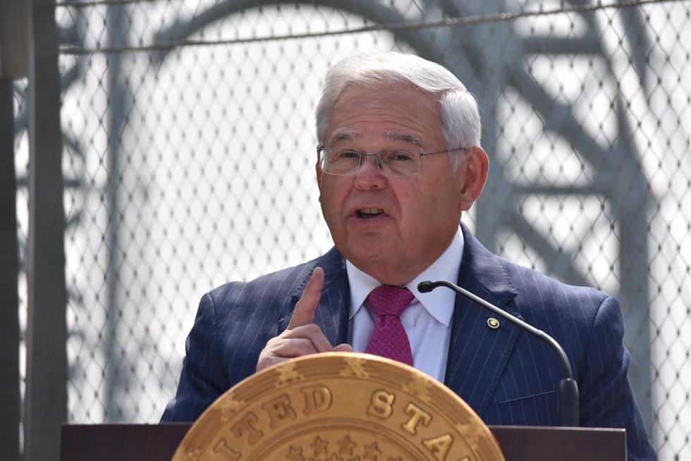 Archivo - Bob Menendez, senador del Partido Demócrata