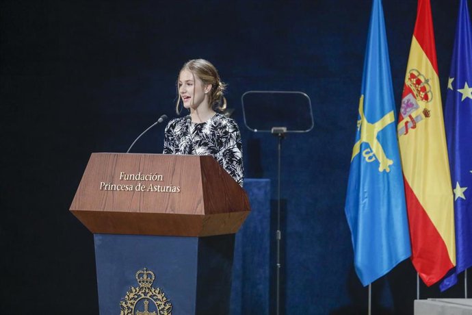 Archivo - La Princesa de Asturias, Doña Leonor, interviene en la 42 edición de la entrega de los Premios Princesa de Asturias 2022, en el Teatro Campoamor, a 28 de octubre de 2022, en Oviedo, Asturias (España). 