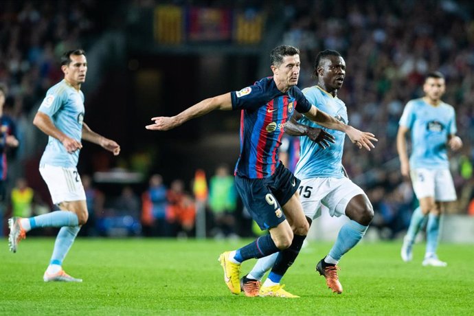 Archivo - Robert Lewandowski of FC Barcelona in action during the spanish league, La Laiga Santander, football match played between FC Barcelona and Celta de Vigo at Spotify Camp Nou on October 09, 2022, in Barcelona, Spain.