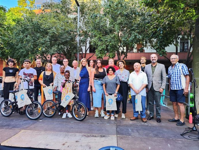 Govern y Ayuntamiento de Palma entregan los premios a las personas más fieles al transporte público en el marco de la Semana Europea de la Movilidad