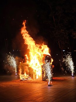 La Quema de la Cuba cerró las fiestas con una incidencia leve