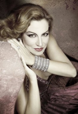 La soprano Pilar Jurado vuelve a Segovia este domingo para rendir homenaje a Maria Callas en el Teatro Juan Bravo