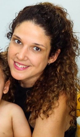 La onubense Cinta Salvatella, que sufre el síndrome de la neuralgia del nervio pudendo, y ha iniciado una recogida de firmas para su investigación.