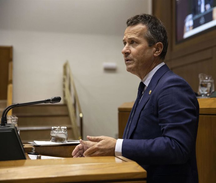 Archivo - El consejero de Educación, Jokin Bildarratz