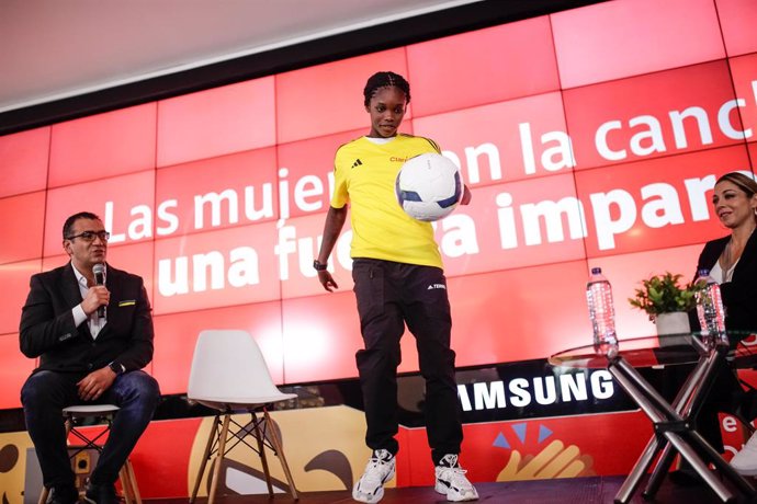BOGOTÁ, 8 de febrero de 2023.- La jugadora Linda Caicedo (foto), participó de una rueda de prensa para presentar un nuevo patrocinador y compartir con algunos seguidores  (Colprensa-John Paz).