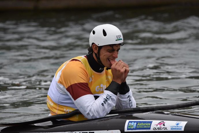 El palista español Pau Echaniz en el Mundial de eslalon olímpico de Londres, donde aseguró plaza en K1 hombres para España en los Juegos Olímpicos de París 2024
