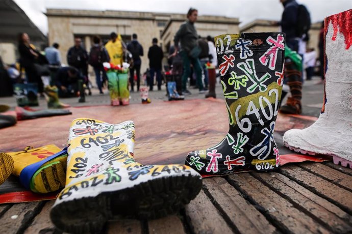 BOGOTÁ, 29 de agosto de 2023.- Por medio de algunas actividades y una exposición fotográfica, familiares y algunas entidades conmemoraron el Día Internacional de las Víctimas de Desaparición Forzada.(Colprensa-John Paz).