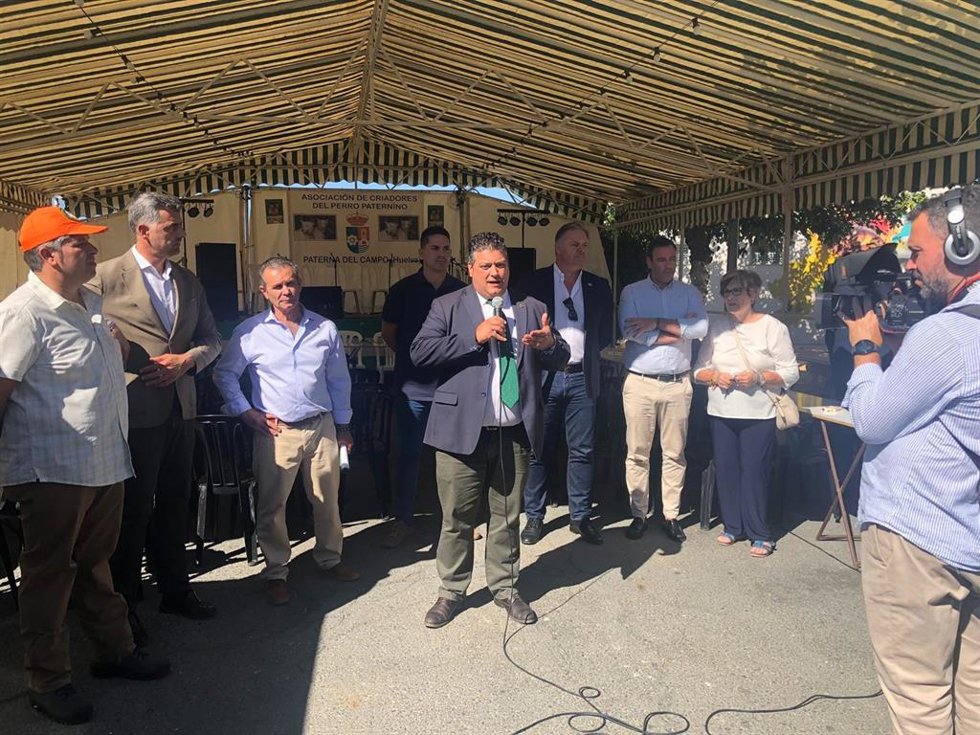 La Diputación de Huelva reivindica al podenco paternino como raza autóctona provincial