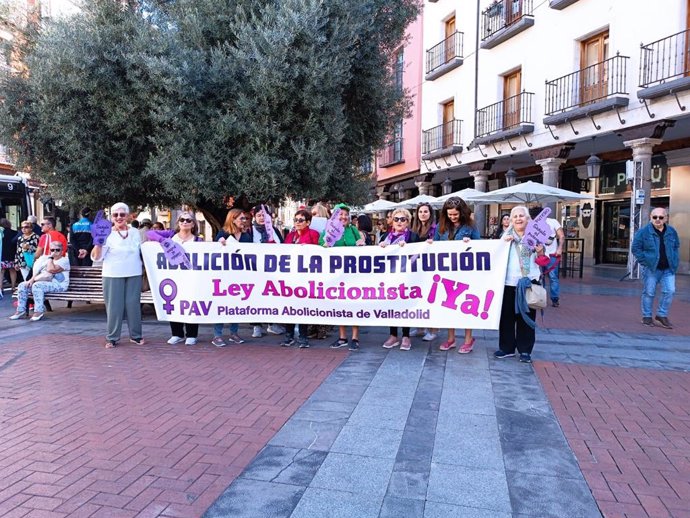 Manifestación convocada por la Plataforma Abolicionista de Valladolid en contra la explotación sexual y la trata de personas.