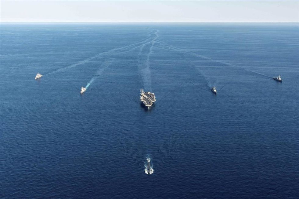 Archivo - Imagen de archivo de barcos militares surcoreanos y estadounidenses durante unas maniobras