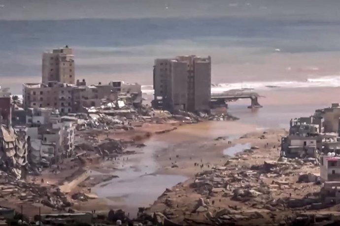 La ciutat líbia de Derna, arrasada per les inundacions causades per la tempesta Daniel