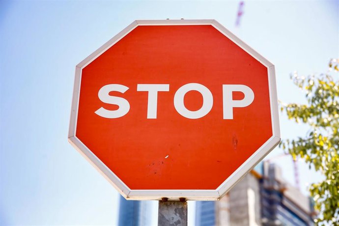 Archivo - Señal de stop.