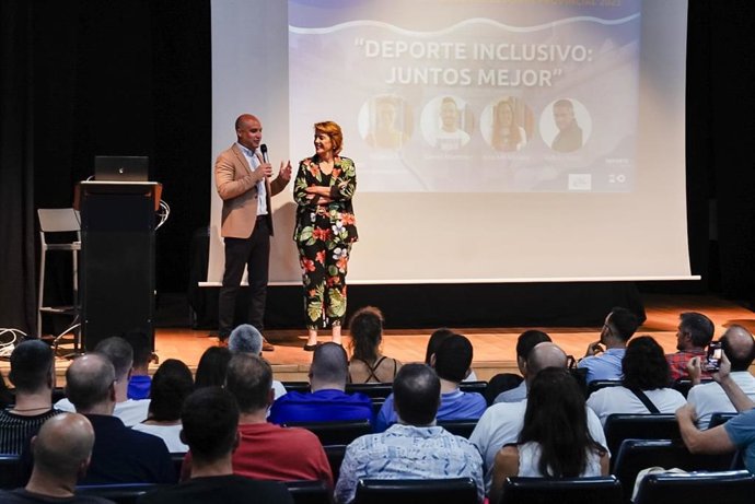 Presentación del 'Manual del deporte inclusivo' de la Diputación y A toda vela.