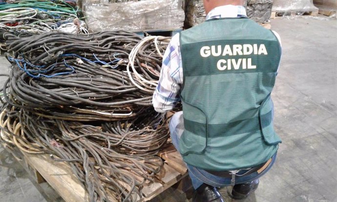 Detenido por robar 270 kilos de cable de cobre en una subestación eléctrica de Hospital de Órbigo (León).