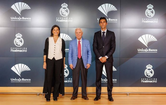 La Fundación Real Madrid y Unicaja Banco renuevan su convenio de colaboración