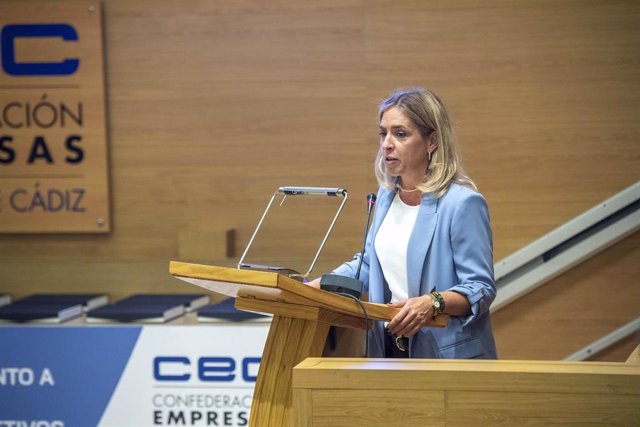 Almudena Martínez en la CEC.
