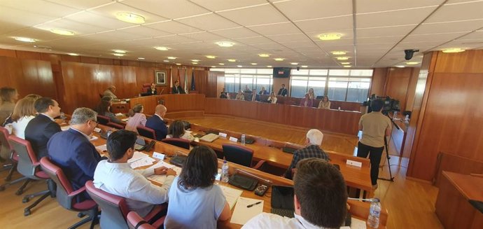 Pleno extraordinario en el Ayuntamiento de Vigo sobre el patrocinio fallido al concierto de Guns N' Roses.