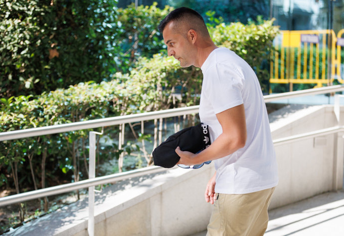 El hermano de la jugadora de la selección femenina Jenni Hermoso a su llegada a la Audiencia Nacional