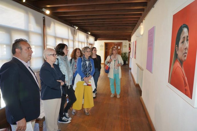 Inauguración de la expisición en el Palacio Pimentel.