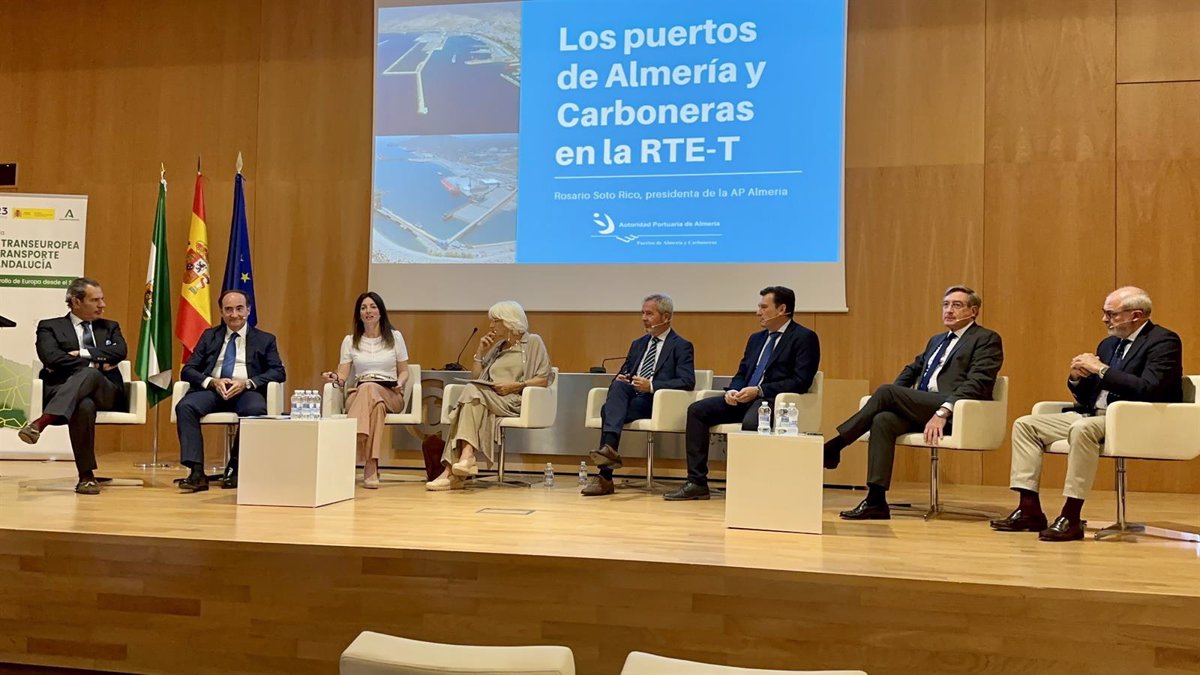 La presidenta del Puerto de Almería reivindica la financiación europea de sus infraestructuras