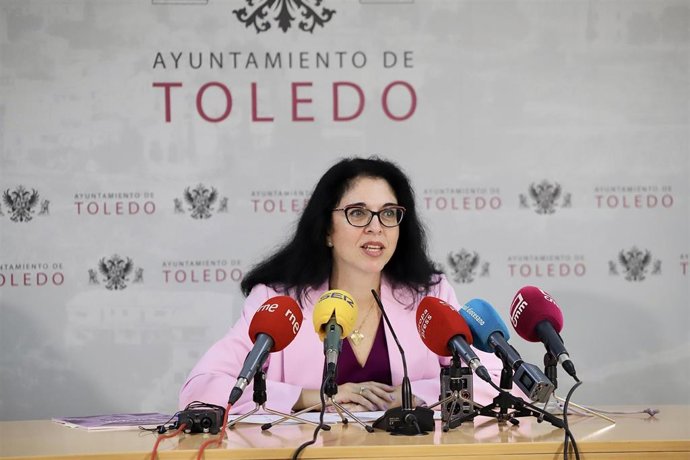 La concejal de Asuntos Sociales, Inclusión, Familia y Mayores, Soledad Illescas, en rueda de prensa.