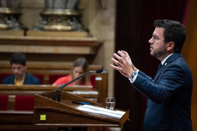 El presidente de la Generalitat de Catalunya, Pere Aragons, interviene durante el debate de Política General de la legislatura, en el Parlament de Catalunya, a 26 de septiembre de 2023, en Barcelona.
