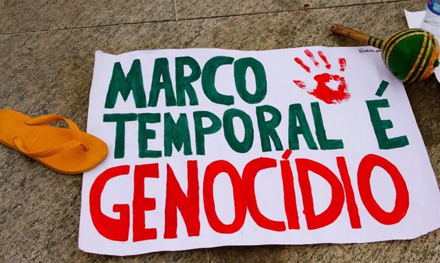Protesta en Brasil contra el 'marco temporal', la doctrina que limita el derecho de pueblos indígenas a sus tierras