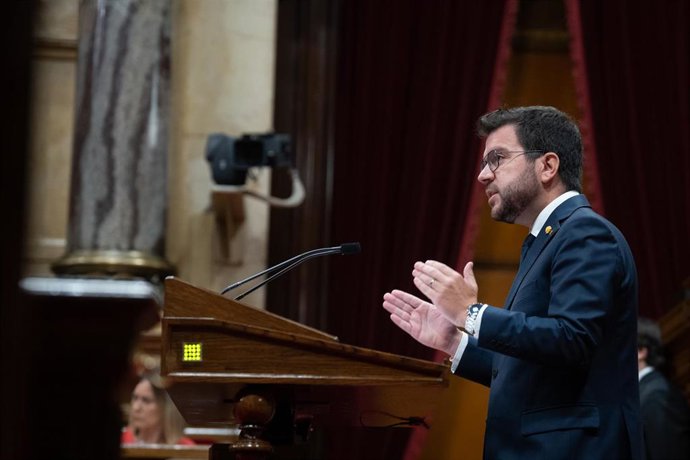 El presidente de la Generalitat de Catalunya, Pere Aragons, interviene durante el debate de Política General de la legislatura, en el Parlament de Catalunya, a 26 de septiembre de 2023, en Barcelona, Catalunya (España). El debate arranca con el discurs