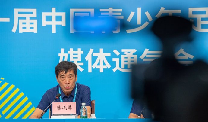 Archivo - HANGZHOU, July 10, 2022  -- Chinese Football Association (CFA) president and China Youth Football League (CYFL) office director Chen Xuyuan attends a press conference ahead of the first edition of the CYFL in Hangzhou, east China's Zhejiang Pr