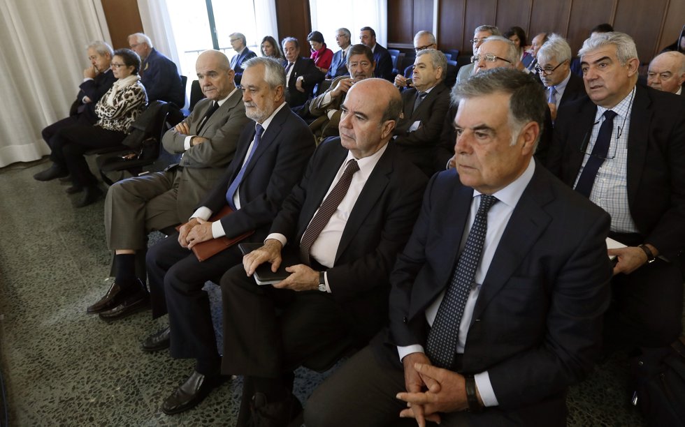 Arranca la fase final juicio ERE con Chaves y Griñán y resto acusados en sala
