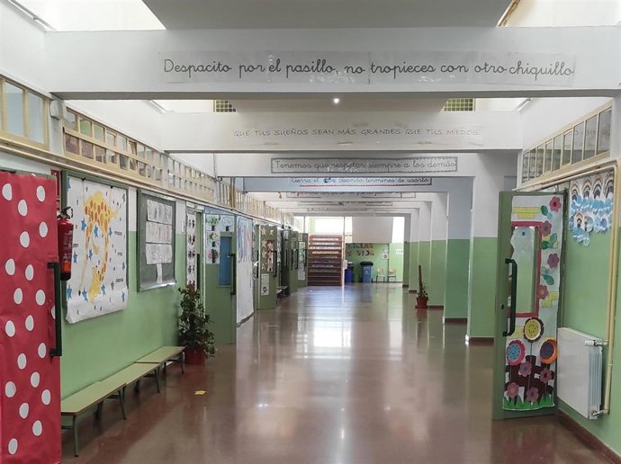 Archivo - Interior del CEIP Nuestra Señora de Araceli de Lucena.
