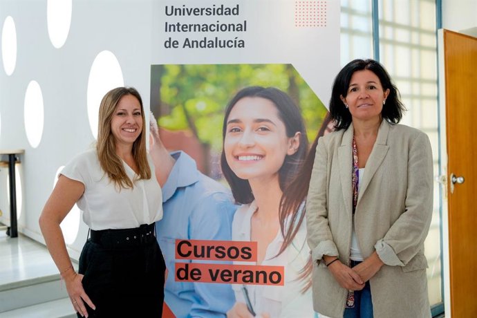 Las doctoras Anna González-Neira y Rocío Núñez, del Centro Nacional de Investigaciones Oncológicas en Madrid, participan en los cursos de UNIA en Sevilla