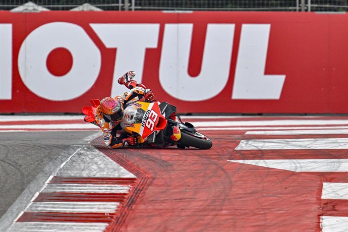 93 MARQUEZ Marc (spa), Repsol Honda Team, Honda RC213V, action, accident, crash during the 2023 MotoGP Grand Prix of India on the Buddh International Circuit from September 22 to 24, in Greater Noida, India - Photo Studio Milagro / DPPI