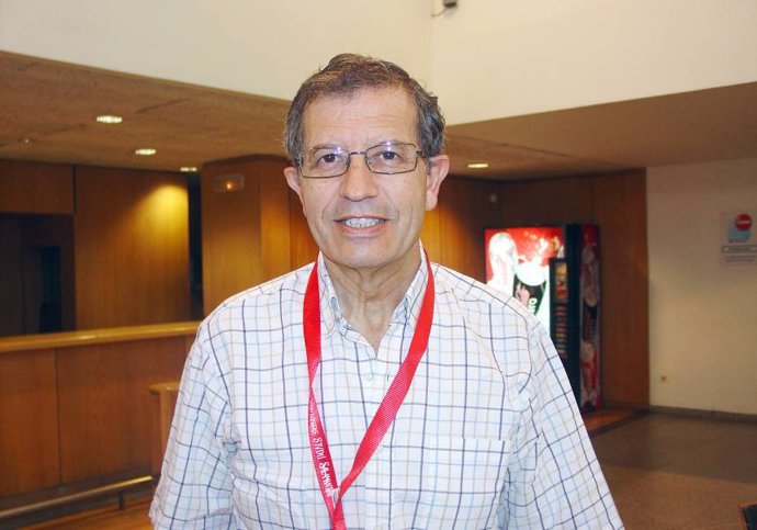 El catedrático emérito de la Universitat de Valncia Eulogio Oset Báguena, miembro del Instituto de Física Corpuscular (IFIC, UV-CSIC), ha recibido la Medalla de la Real Sociedad Española de Física (RSEF) 