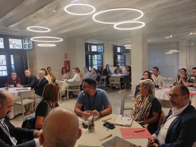 Hoteles y Hostelería participan en la jornada de trabajo 'Escuela de Hostelería y Turismo de La Rioja'