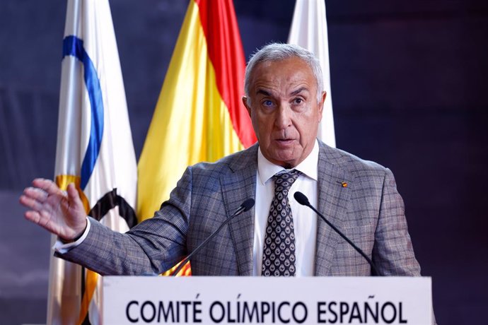 Alejandro Blanco, presidente del Comité Olímpico Español (COE), durante su intervención en el homenaje a los medallistas de los Juegos Europeos de Cracovia.